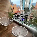 Nice Apt 2 Bedroom 2 Bath In Laureles Second Park