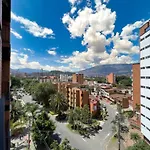 Acogedor Apartamento En Laureles Estadio Viajeros
