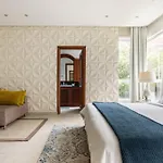 Stunning Luxury Penthouse With Spa And Concierge