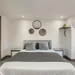 Aparta Estudio En Edificio La Frontera