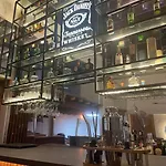 Exclusivo Apartaloft Privado Frente Parque Lleras