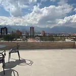 Apartamento 406 Poblado Cerca Al Cc El Tesoro