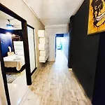 7 Bedroom Spacious Apartment At Poblado