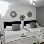 Tranquilo Apartamento - Habitaciones - Laureles, Estadio