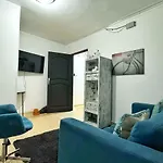 Apartamento Estadio Familar Con 4 Habitaciones Para 8 Huespedes