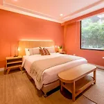 Room Modern Elegance Just Steps From El Tesoro 306