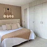 Ac, Fast Wifi 400 Mg, Quiet, Nature In El Poblado