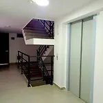Modern Loft-Style Apartment With 500Mg Wifi