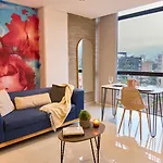 Inviting Stadio Suite Rosa Negra
