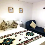 Loft Central, Cerca A Laureles Guarda Meletas Gratis!!