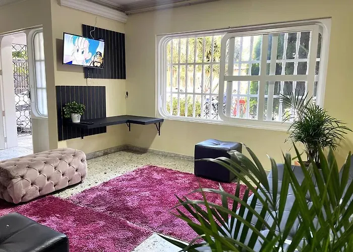 Tu Hogar En Medellin Para 20 Personas