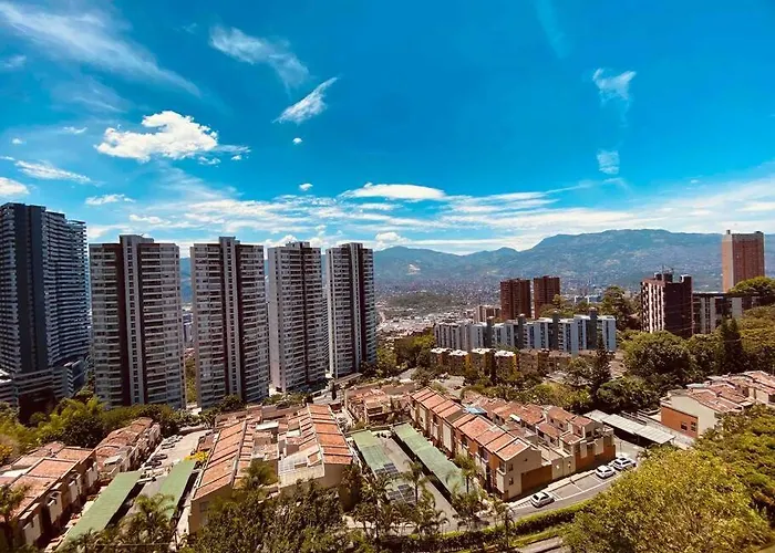 Poblado, Aire Acondicionado, Piscina, Vista, Gym