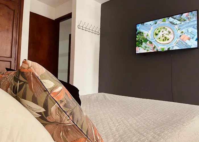 Apartamento Sector Laureles-Estadio 3 Habitaciones Hasta 6 Personas