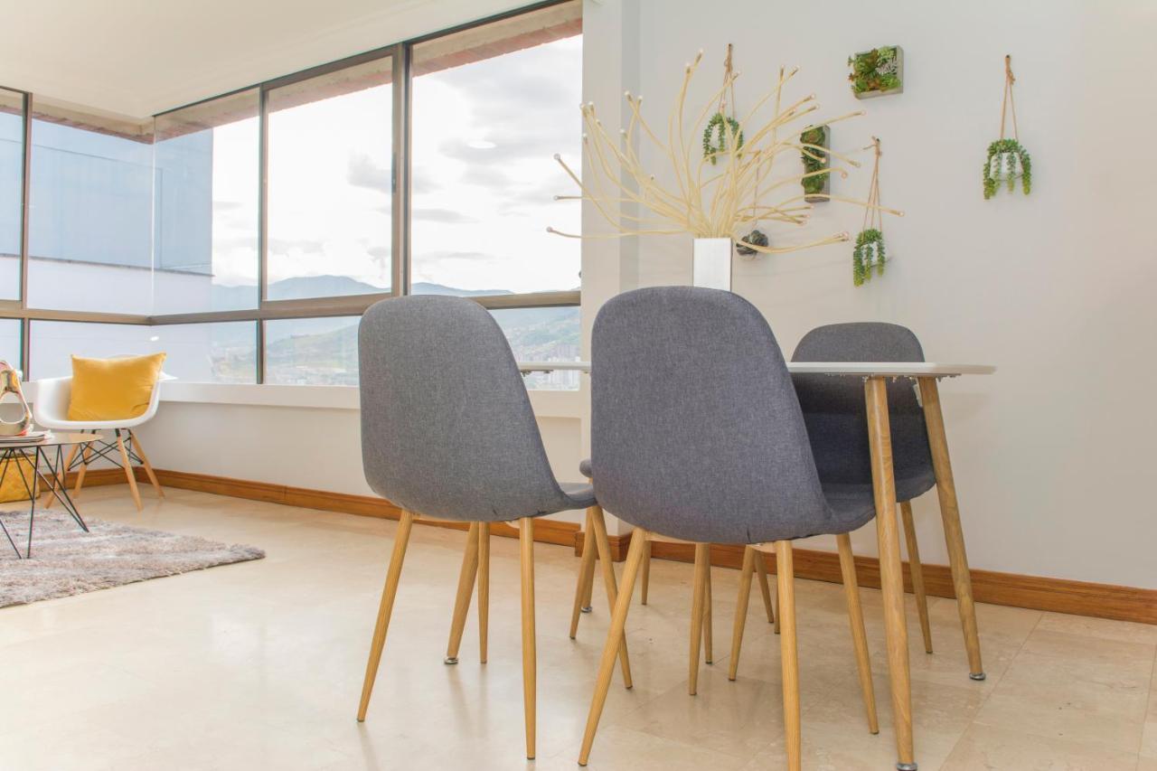 Aptos Alcazar Oviedo By Housy Host * Medellín