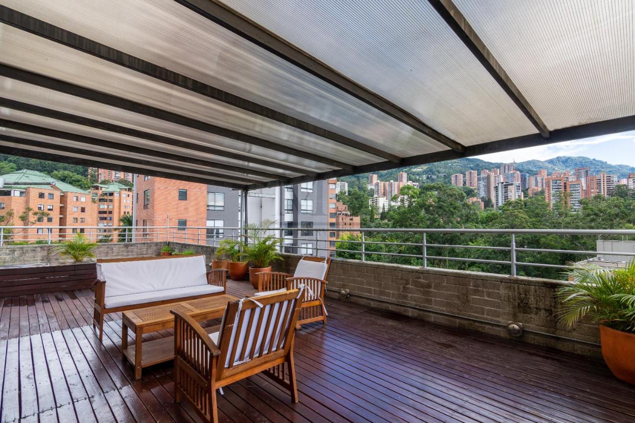 Cyan Suites Apartment Medellin