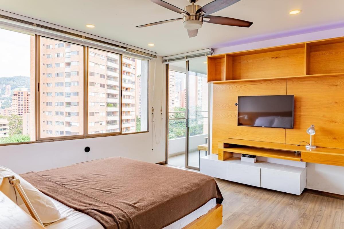 Dos Maderos Poblado Medellin 1 Month Minimum Stay Apartment *