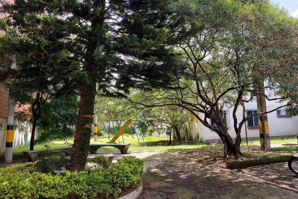 Holiday home Casa Poblado- Manila. Parqueadero Gratuito! Medellin