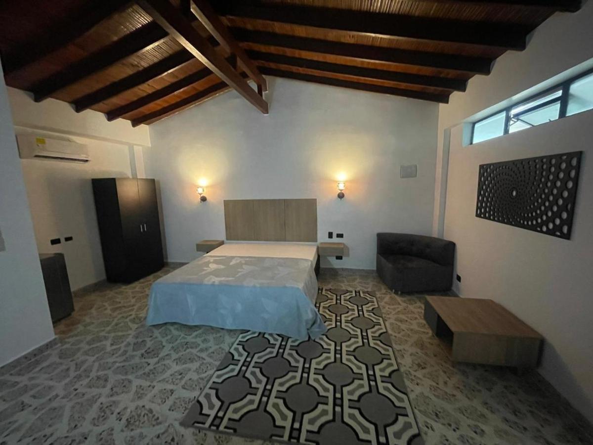Hotel Ofix Hotel Medellin