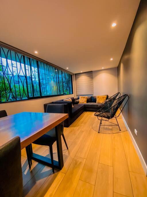 57 Garden Loft * Medellin