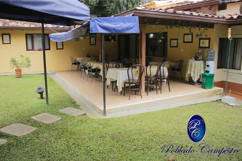Poblado Campestre Hotel