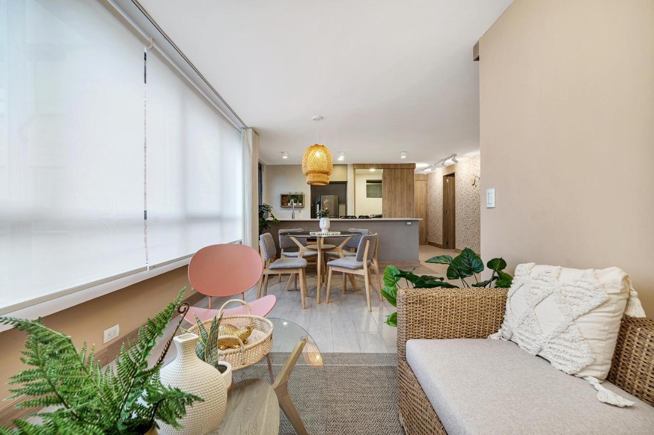 Aptos Alcazar Oviedo By Housy Host * Medellín