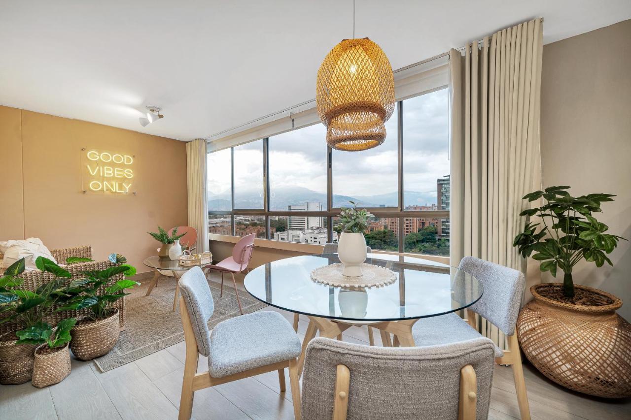 Aptos Alcazar Oviedo By Housy Host Apartahotel Medellín
