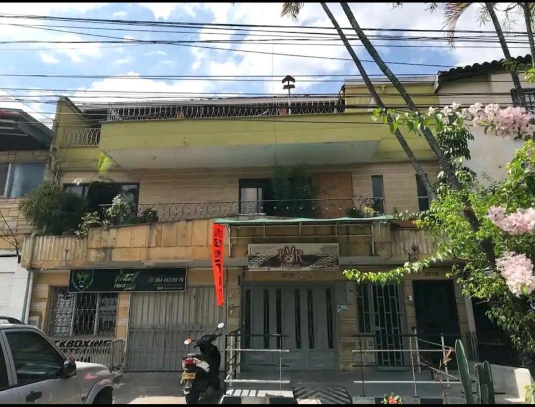 Alcobas Con Desayuno Incluido Bano Compartido Homestay Medellin