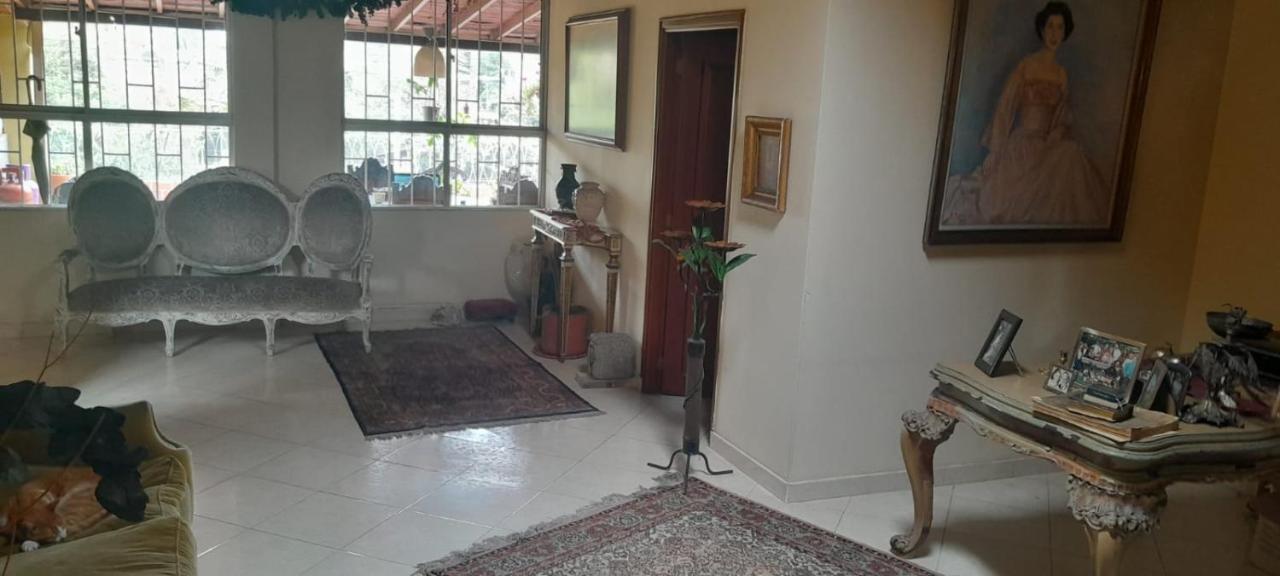 Homestay Alcobas Con Desayuno Incluido Bano Compartido