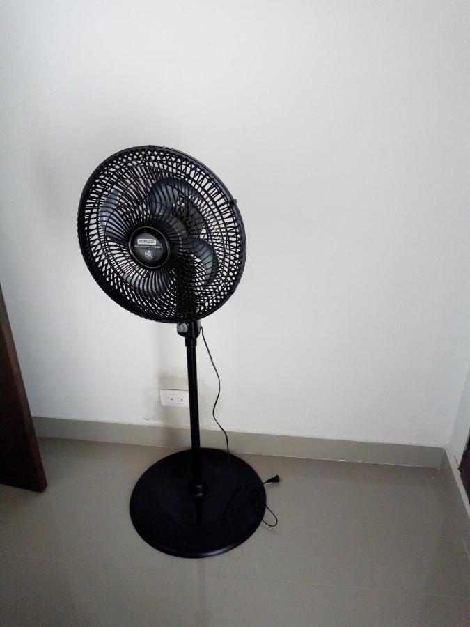 Apartment 32 Confortable Apartamento Con Balcon En Laureles Estadio