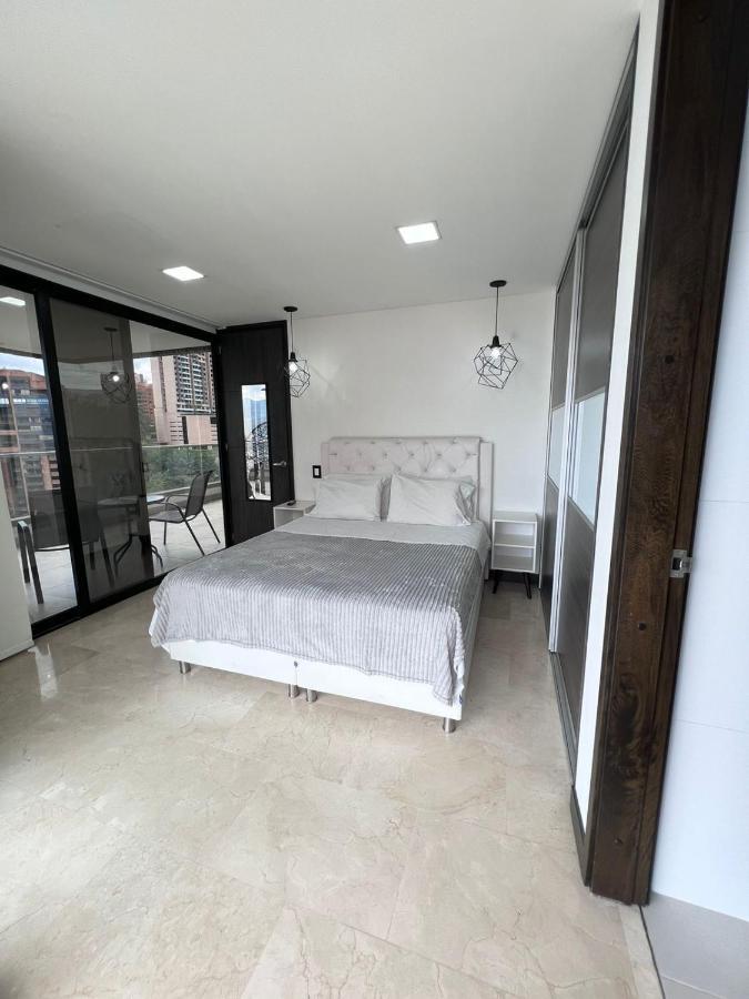 Large High Views And Balcony Apartamento
