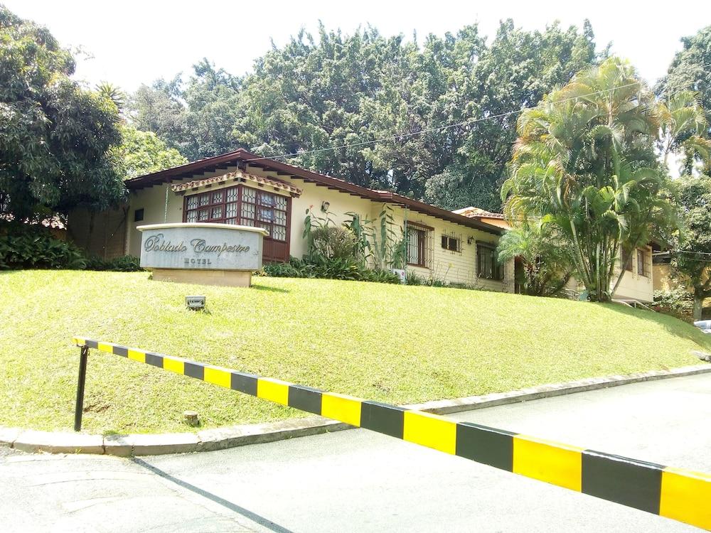 Poblado Campestre 3* Medellín