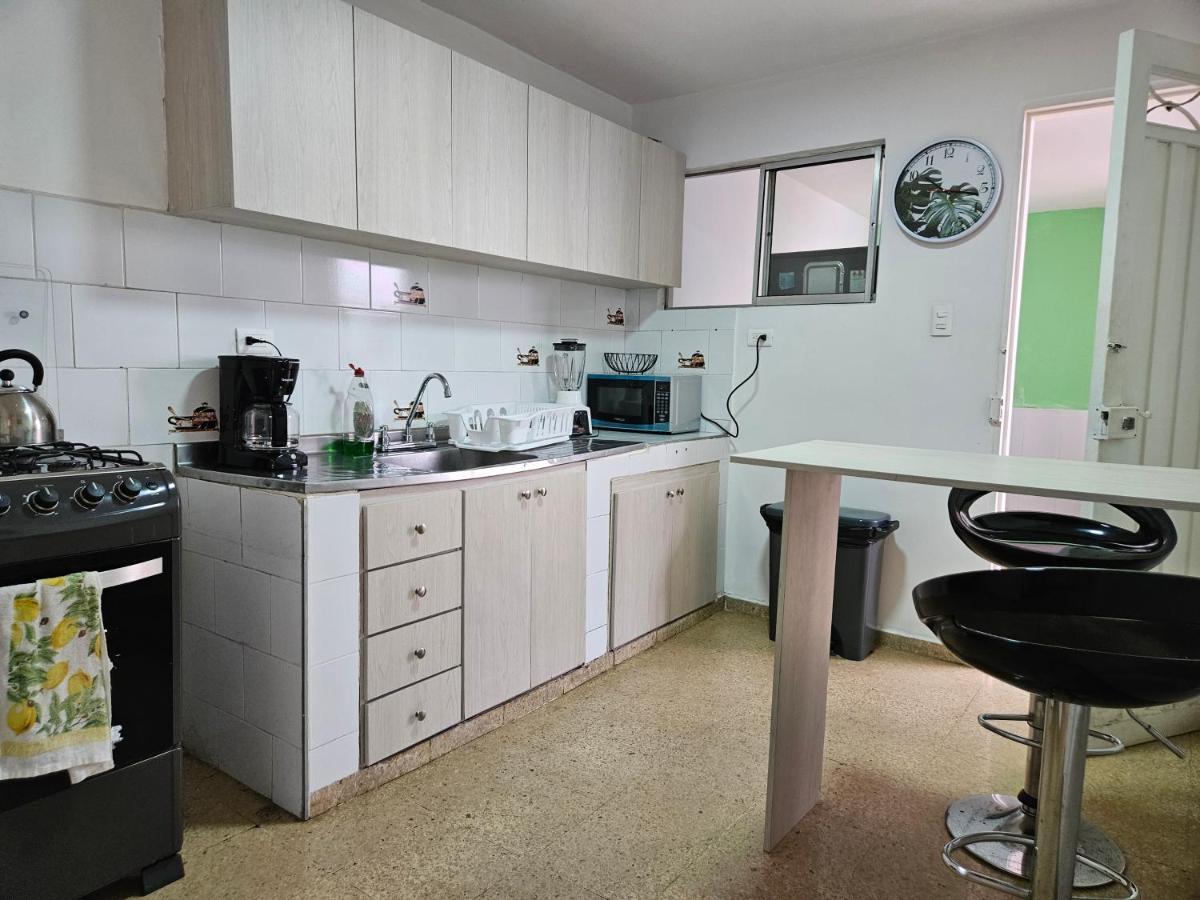 Apartment Beautiful Three-bedroom With Garden In El Poblado Medellin