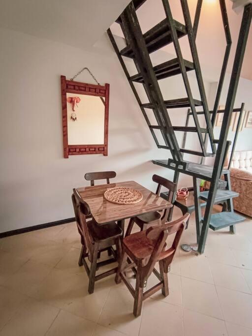 Amplio Duplex Con Terraza Privada.
