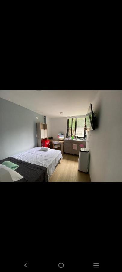 Acogedor Aparta Estudio En Zona Rosa De Laureles * Medellin