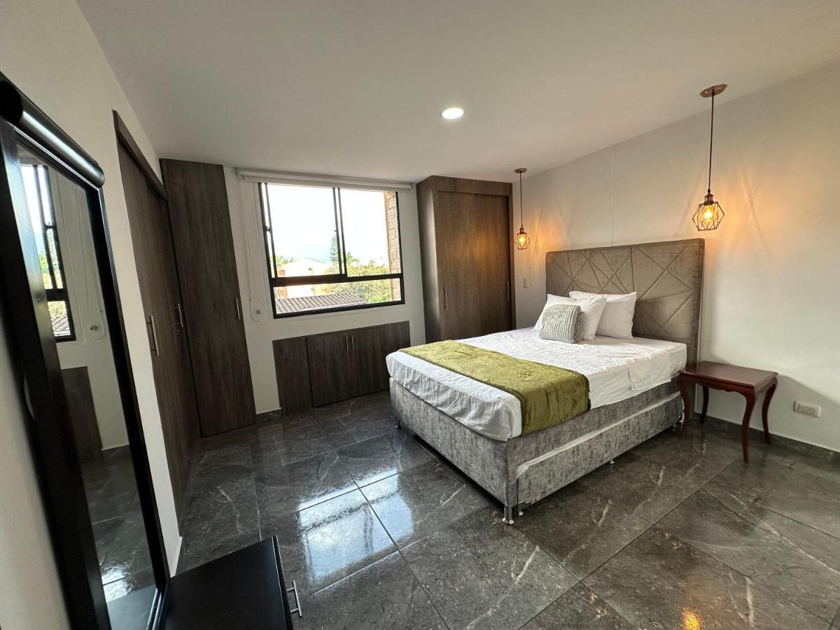 Apartamento Impresionante De 150 Metros Hasta Para 10 Personas Con Seguridad Privada 24hr Laureles - Estadio Apartment Medellin