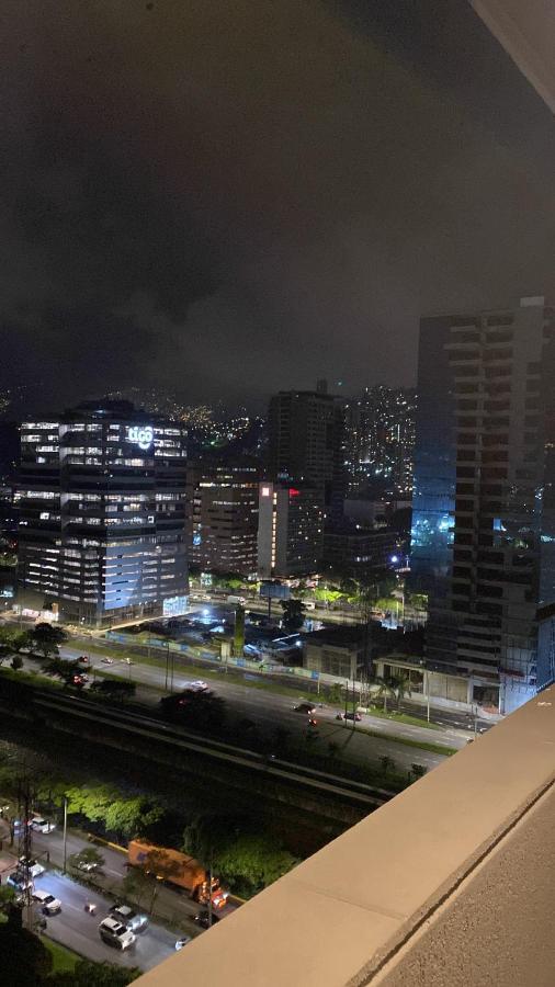Urbanity Apartment *