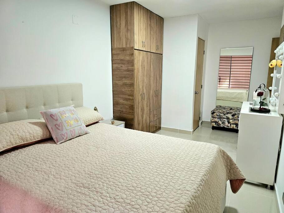 Hermoso Apto Santa Monica, 8 Huespedes, Medellin