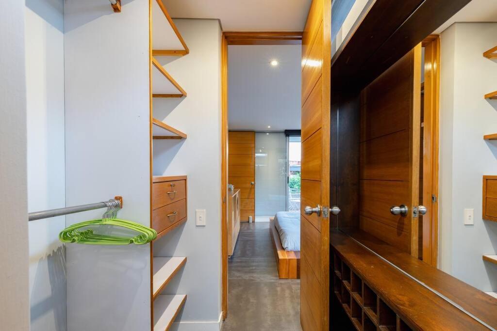 El Poblado, Finisterre Ap 801 Apartamento