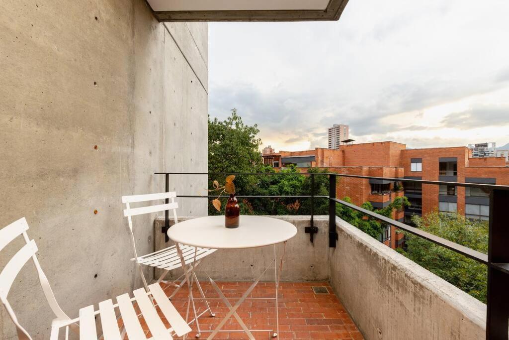 El Poblado, Finisterre Ap 801 Apartamento