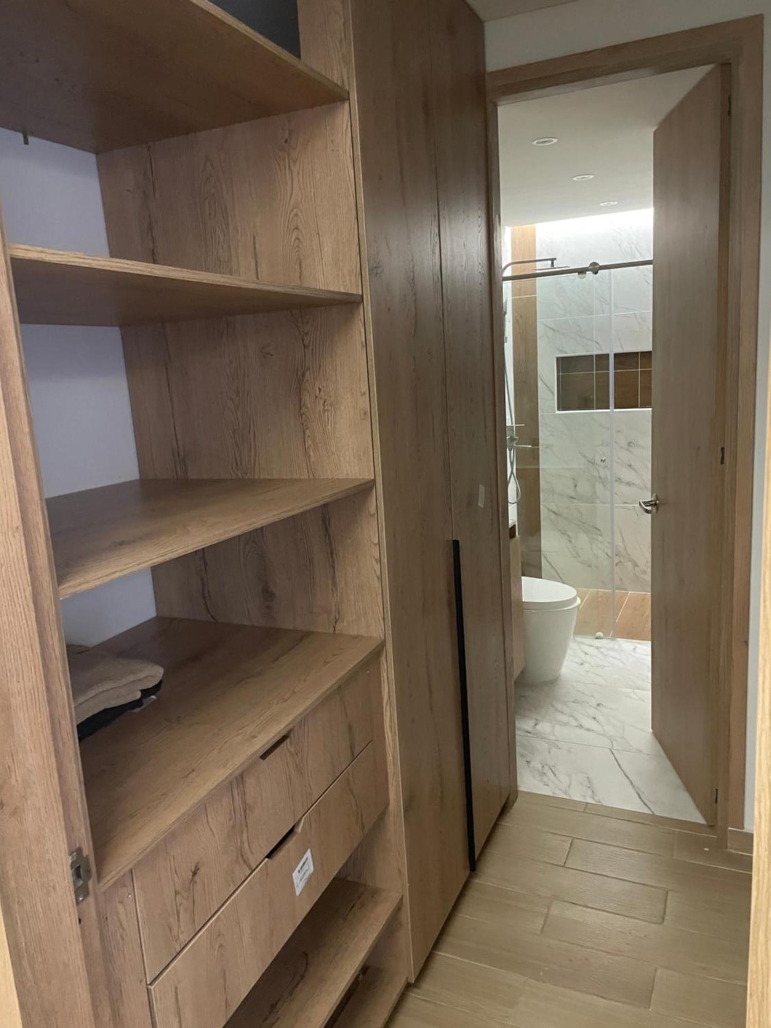 Plazetto Laurles Bonito De 3 Alcobas Parquedero Apartment Medellin