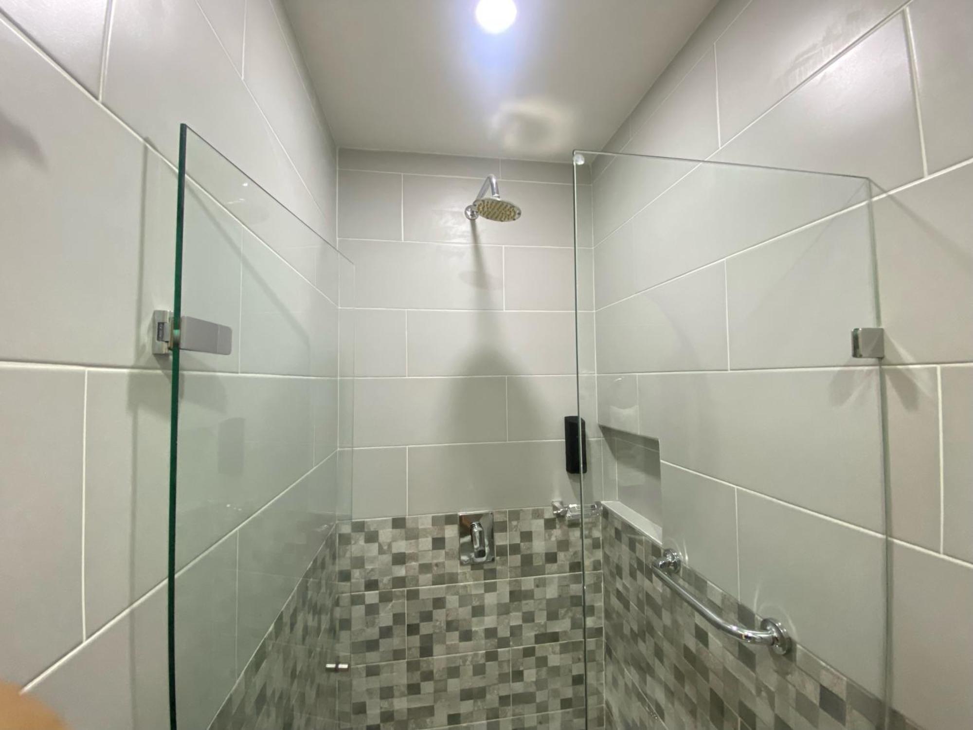 Maidy Luxury Hotel 3*