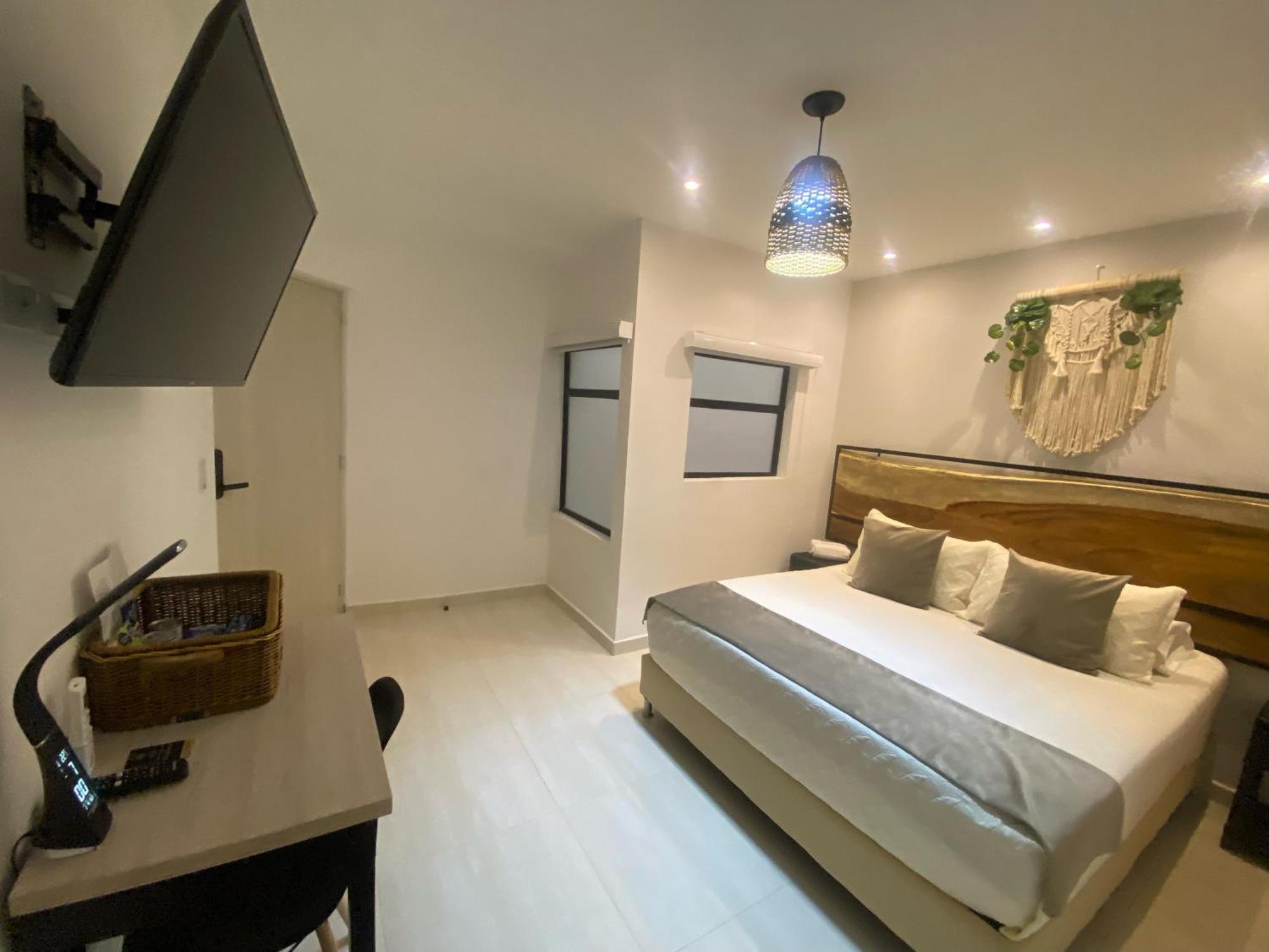 Maidy Luxury