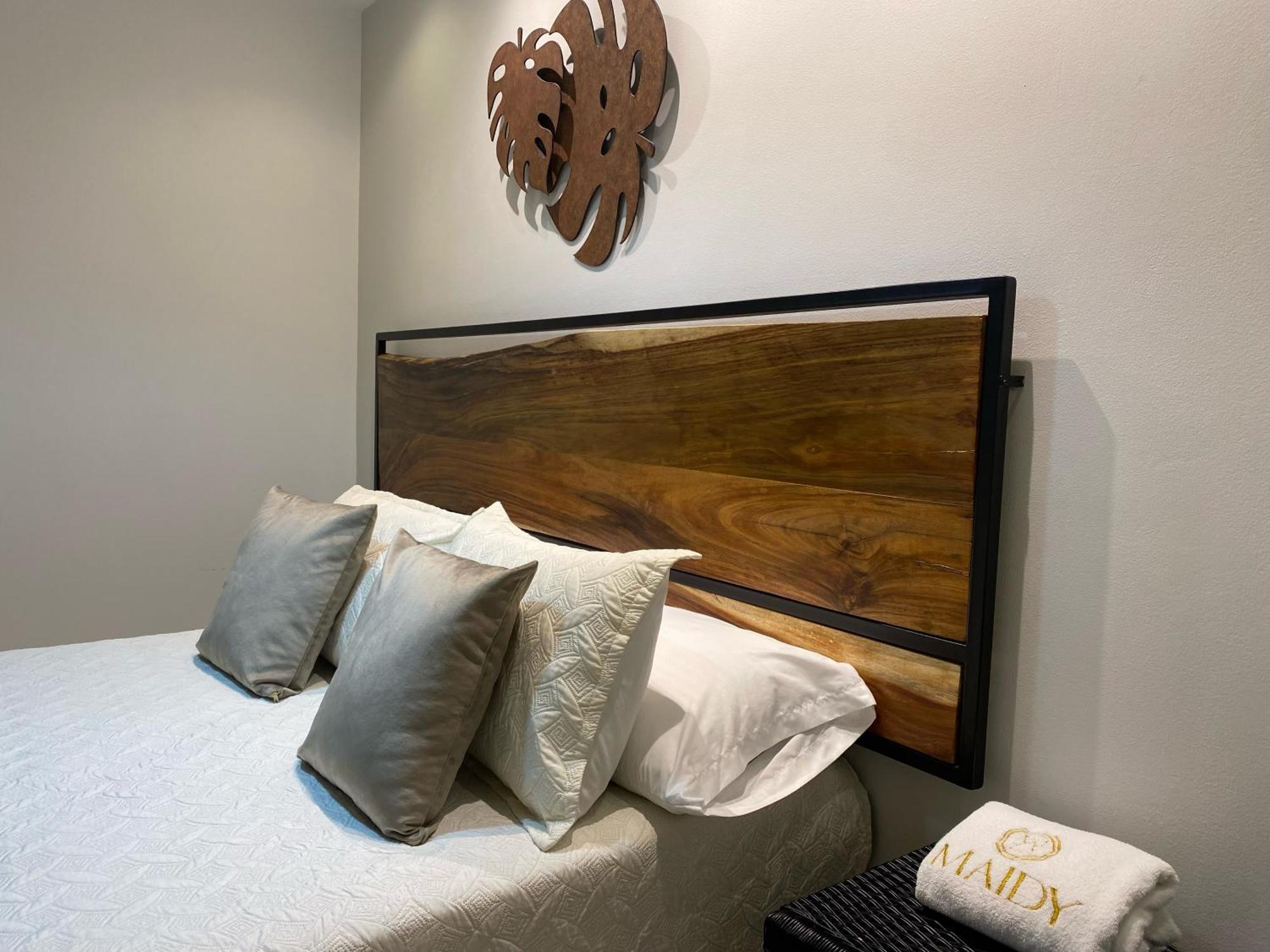 Maidy Luxury