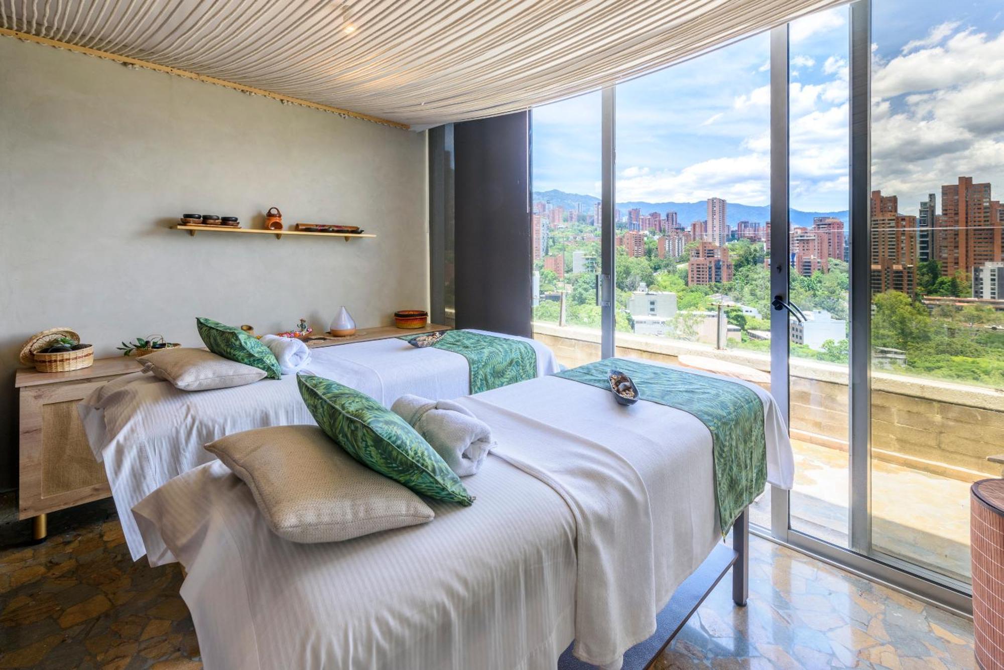 Diez Categoria Colombia Hotel 5*