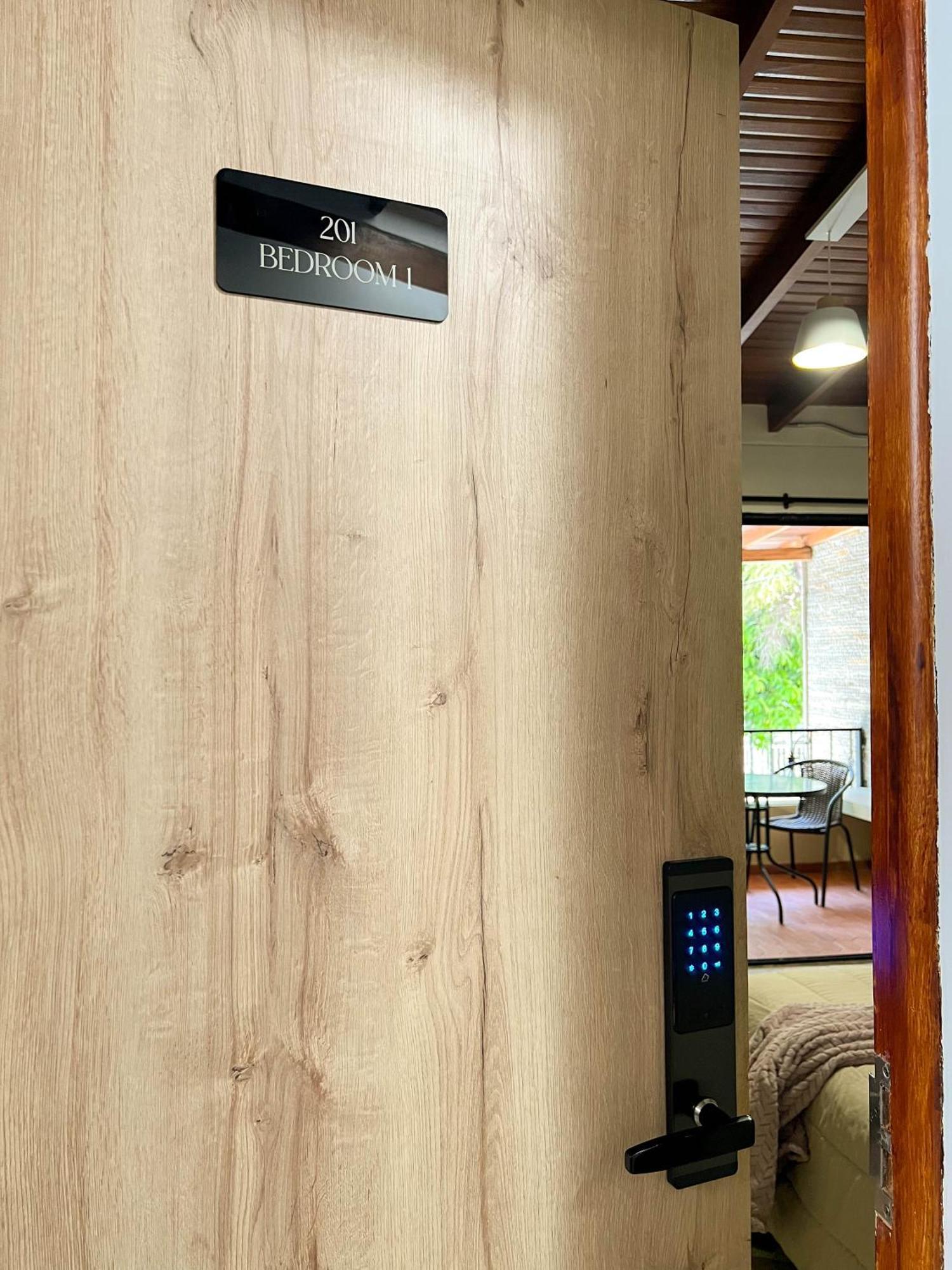 Serene Dreams, Your Private Unit Getaway Apartment Medellin
