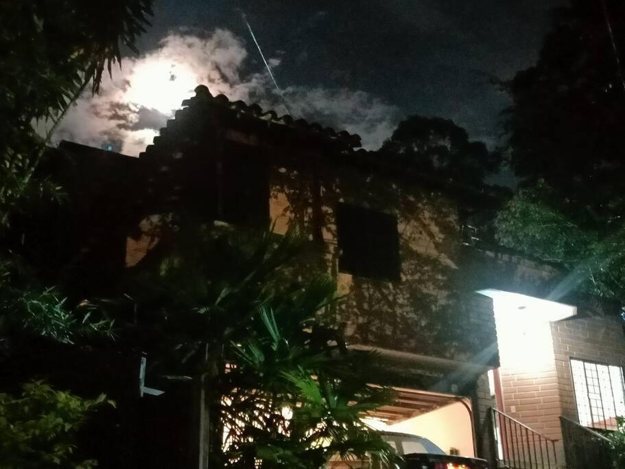 Campestre Loft Con Jacuzzi En San Lucas, El Poblado * Medellin