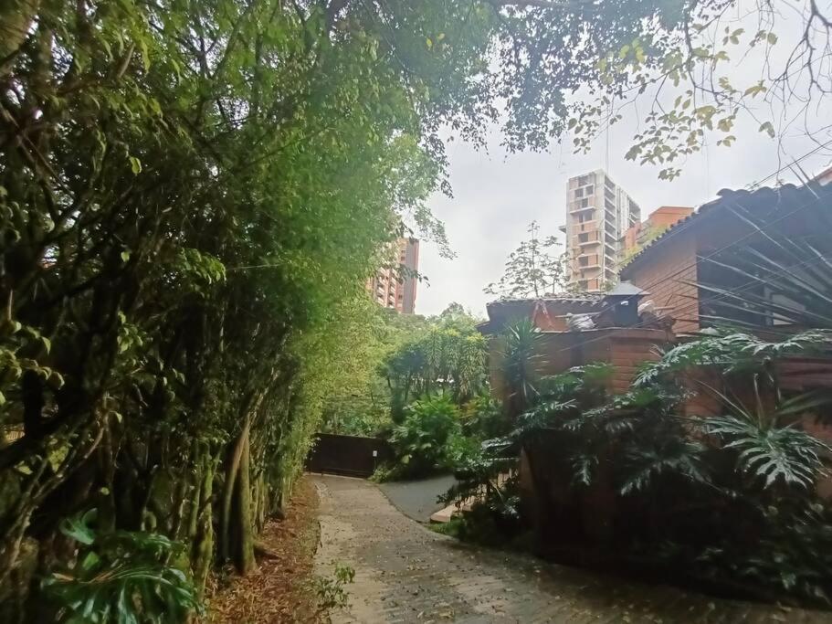 Apartment Campestre Loft Con Jacuzzi En San Lucas, El Poblado Medellin
