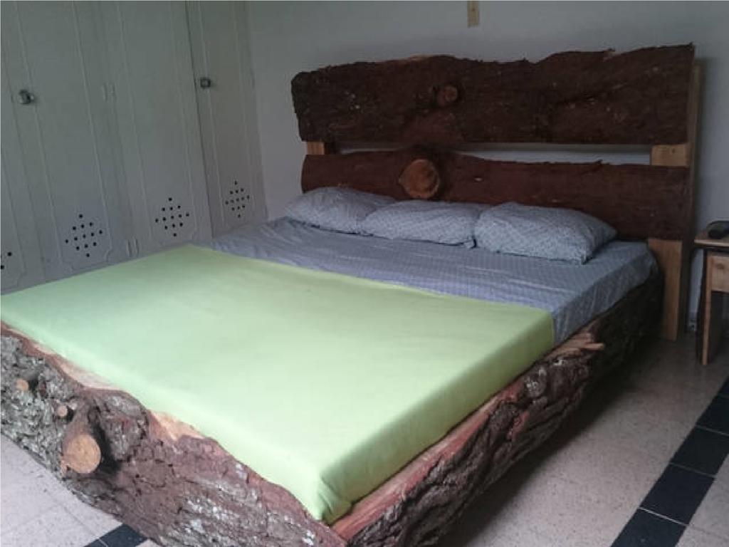 Malibu House Hostel *