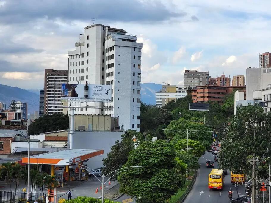 Center Flats - In El Poblado Near Park Lleras, Medellin! Apartment Medellin