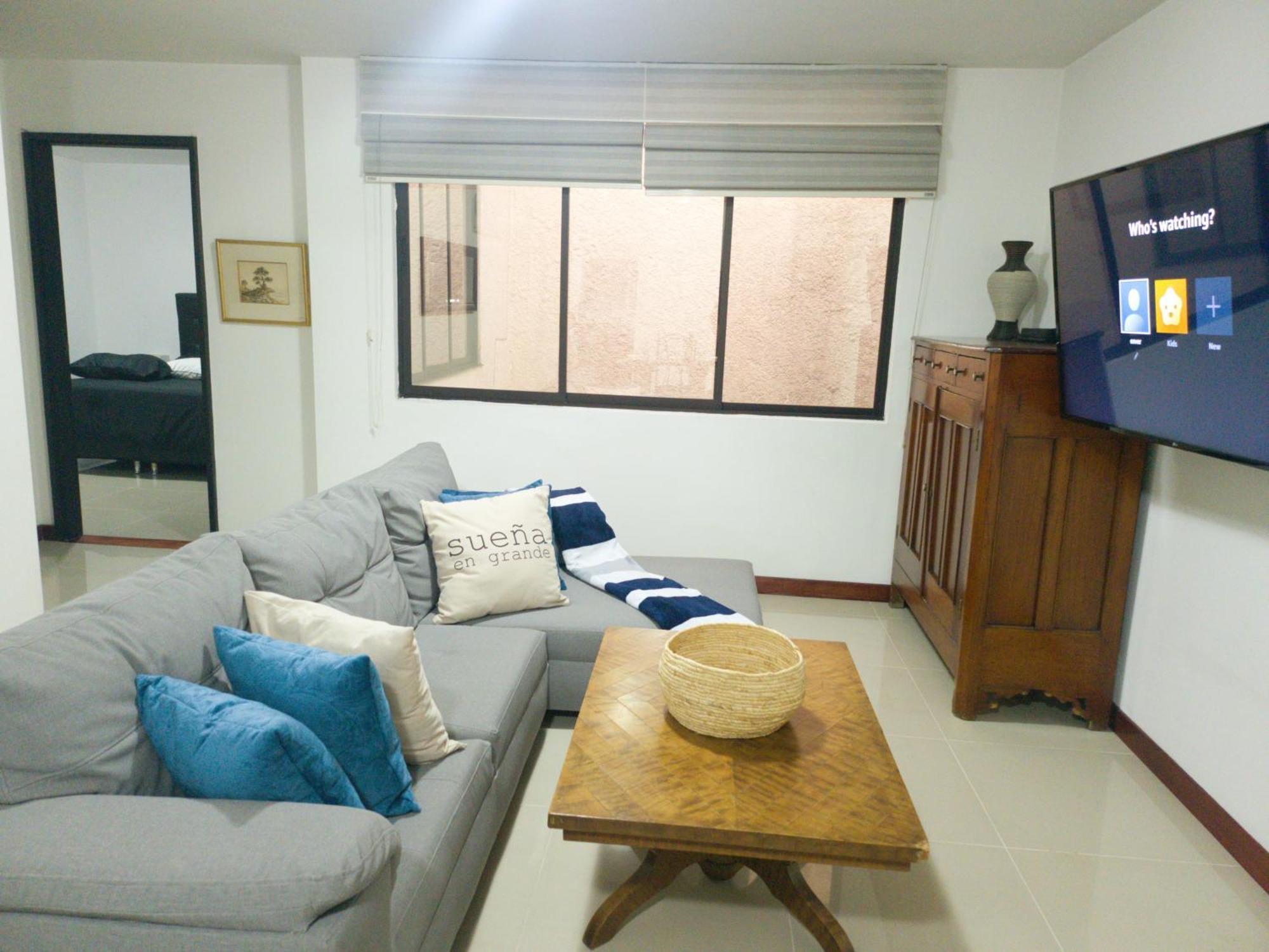 Apartment Center Flats - In El Poblado Near Park Lleras, Medellin! *